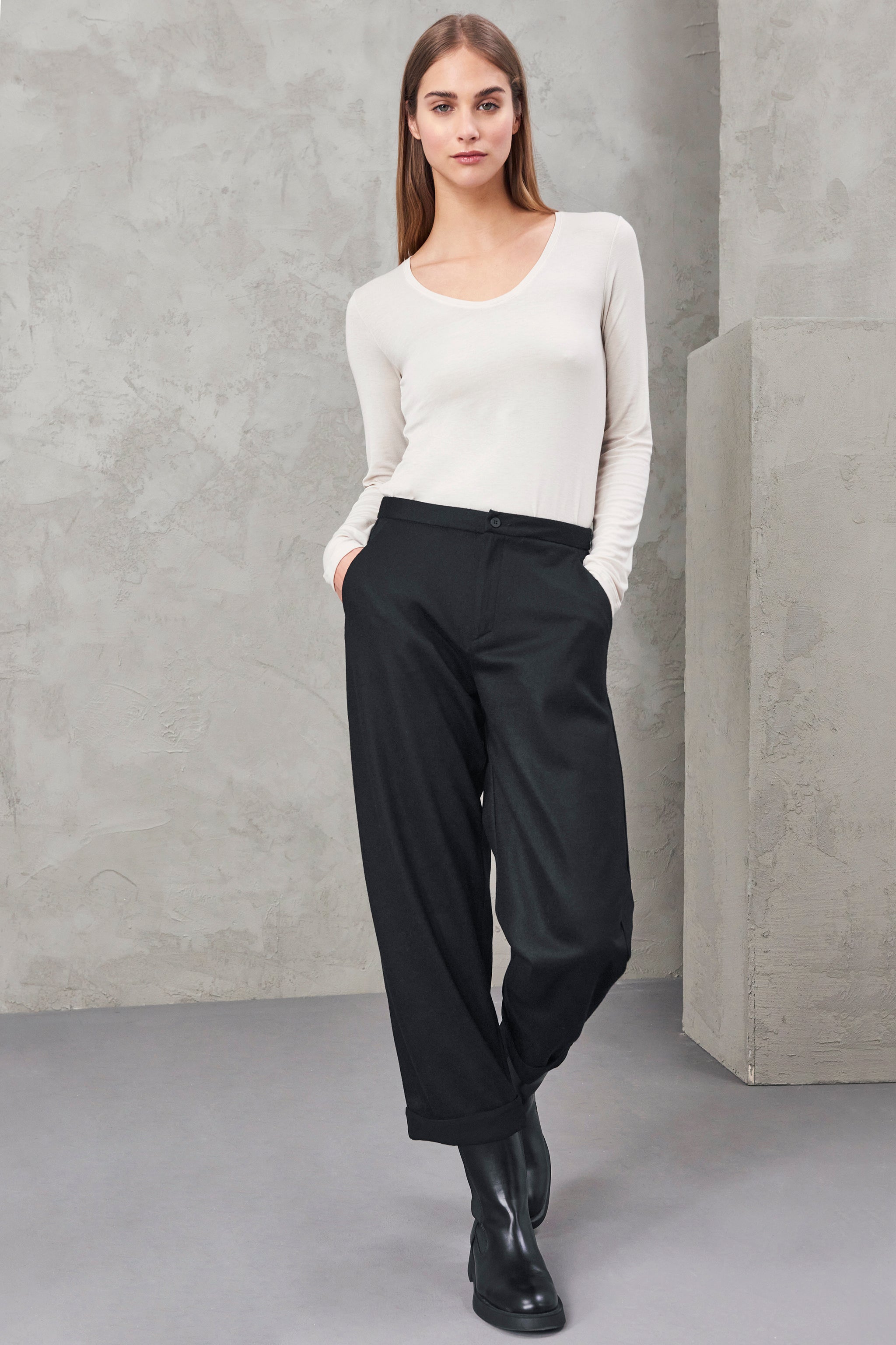 Pantalone regular fit in maglia di lana cotta