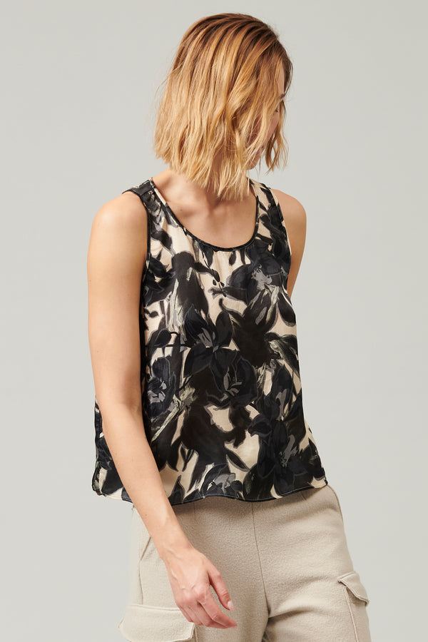 Fluid silk satin tank top with colorful floral print | 1013.CFDTDY-5200.901