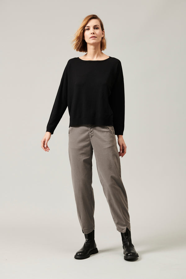 Oversized viscose and wool knit. boxed shaped, boat neck | 1013.CFDTRY11462.10