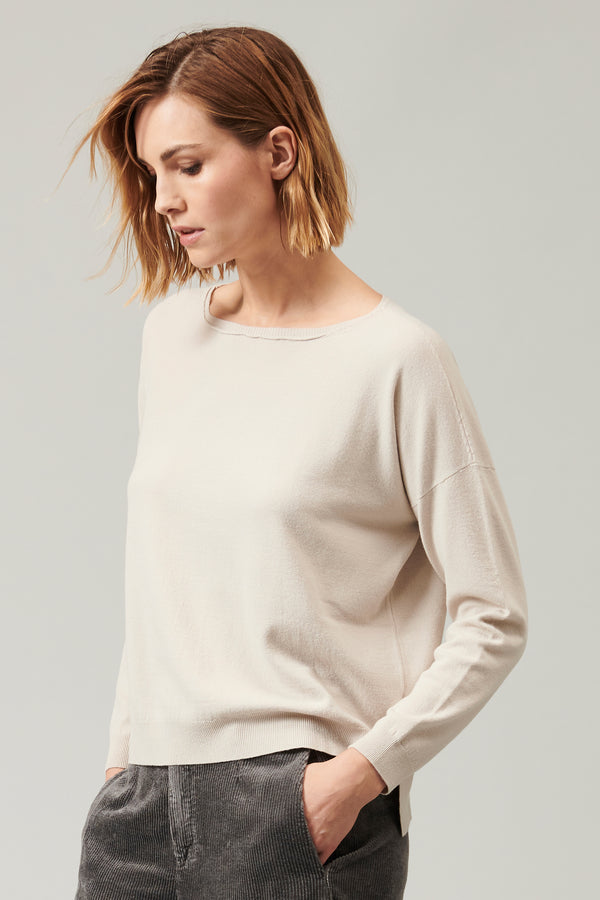 Oversized viscose and wool knit. boxed shaped, boat neck | 1013.CFDTRY11462.21