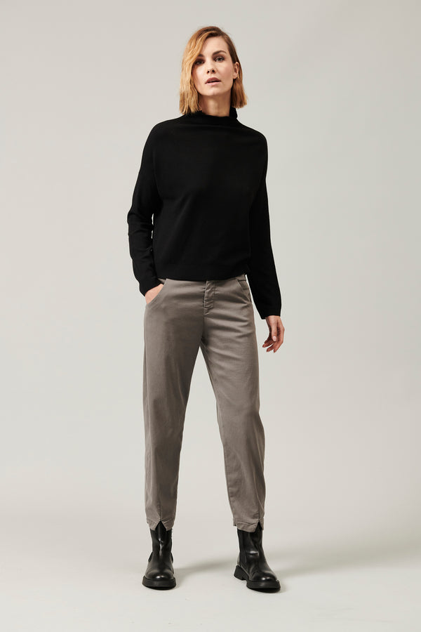 Oversized viscose and wool knit. boxed shaped, turtleneck | 1013.CFDTRY11463.10