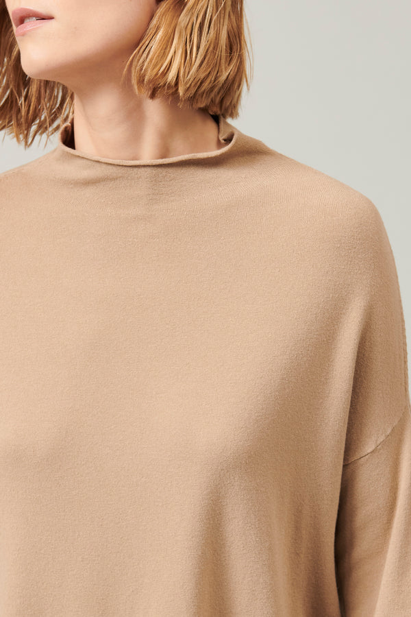 Oversized viscose and wool knit. boxed shaped, turtleneck | 1013.CFDTRY11463.22