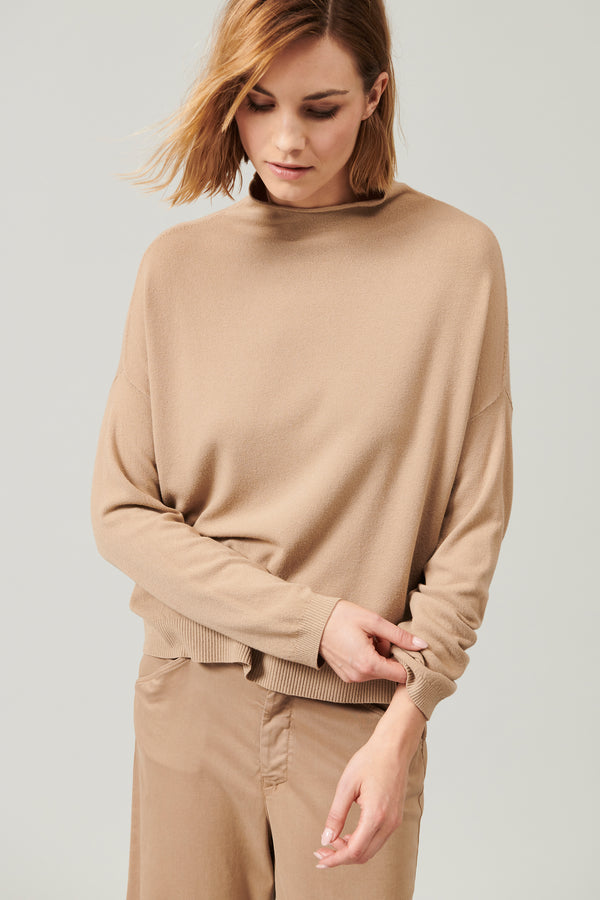 Oversized viscose and wool knit. boxed shaped, turtleneck | 1013.CFDTRY11463.22