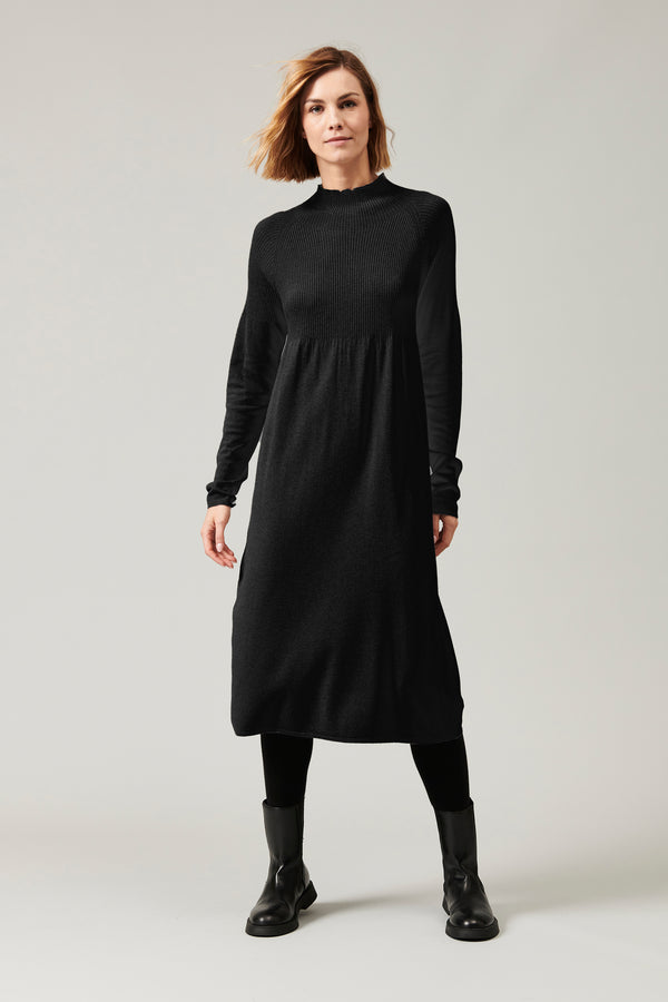 Turtleneck dress in viscose and wool | 1013.CFDTRY11468.10