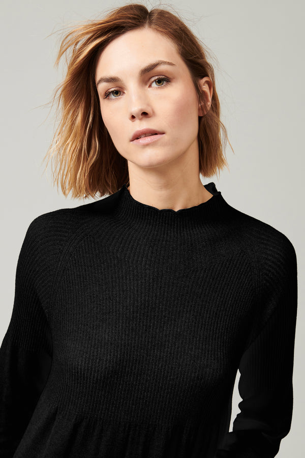 Turtleneck dress in viscose and wool | 1013.CFDTRY11468.10