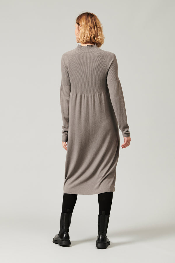 Turtleneck dress in viscose and wool | 1013.CFDTRY11468.12