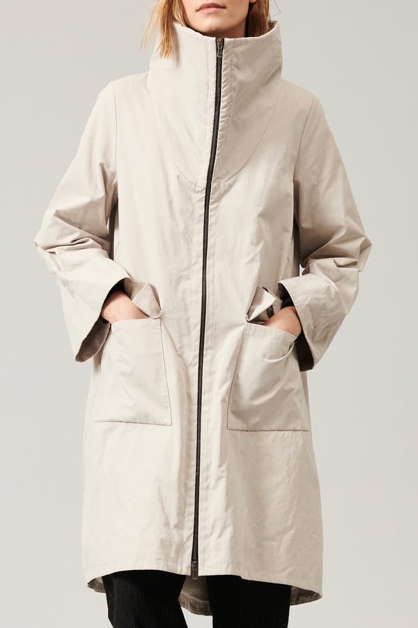 Water-repellent cotton and nylon zipped outwear jacket lined with light cloth | 1013.CFDTRY1361.21