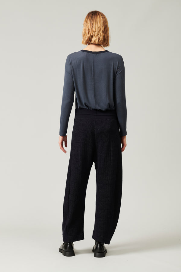 Micro-patterned jacquard wool blend knitted trousers | 1013.CFDTRY7424.05