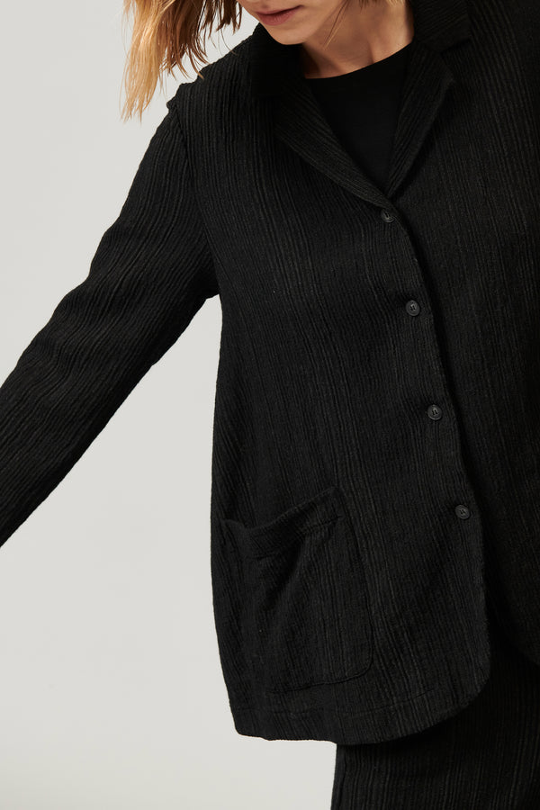 Flared comfort fit jacket in embossed pinstriped wool blend | 1013.CFDTRYA100.10