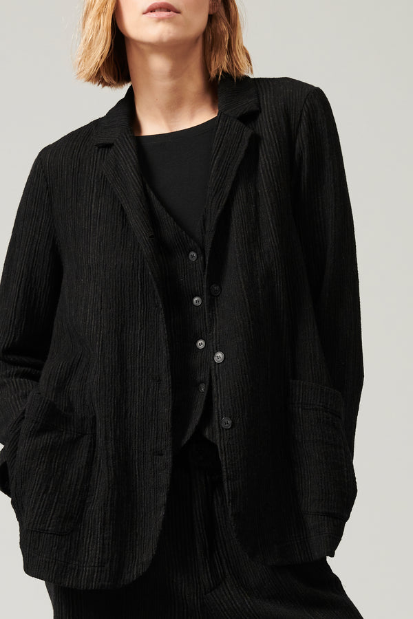 Flared comfort fit jacket in embossed pinstriped wool blend | 1013.CFDTRYA100.10