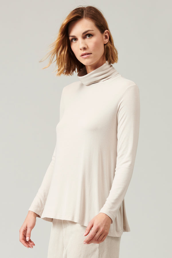 Flared turtleneck shirt in stretch modal jersey | 1013.CFDTRYI181.21