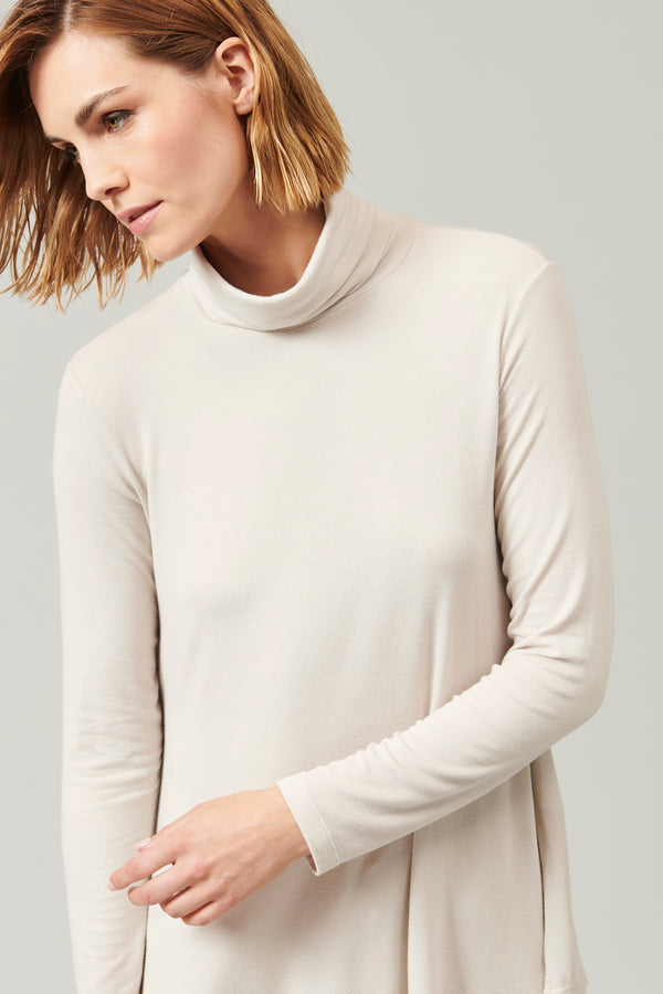 Flared turtleneck shirt in stretch modal jersey | 1013.CFDTRYI181.21