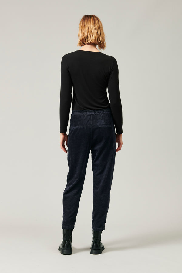 Comfort fit pant with elastic waist in viscose and stretch cotton corduroy | 1013.CFDTRYQ262.05