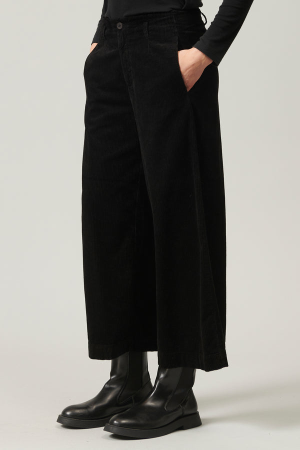 Wide leg cropped pant in stretch cotton and viscose corduroy | 1013.CFDTRYQ264.10