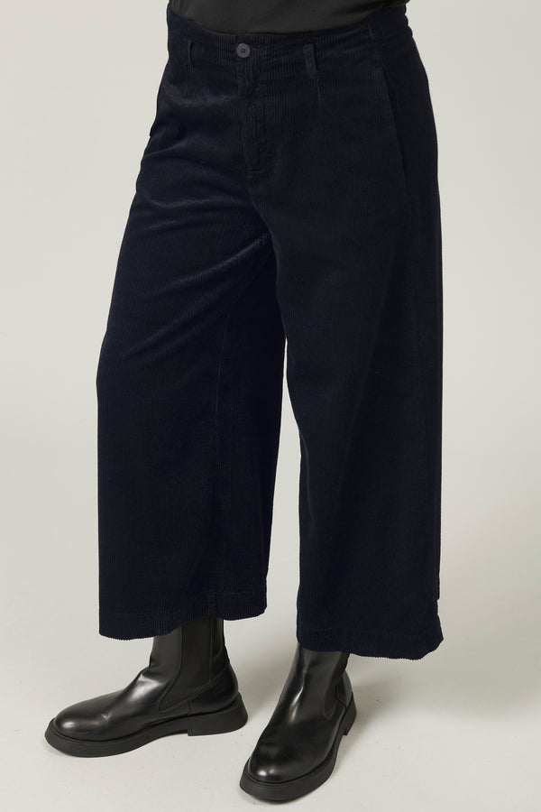 Wide leg cropped pant in stretch cotton and viscose corduroy | 1013.CFDTRYQ264.05