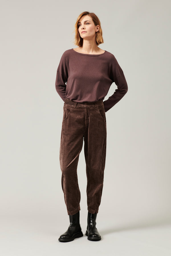 Comfort fit pant in viscose and stretch cotton corduroy | 1013.CFDTRYQ265.26