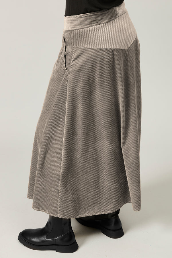 Long skirt with buttons in viscose and stretch cotton corduroy | 1013.CFDTRYQ266.11