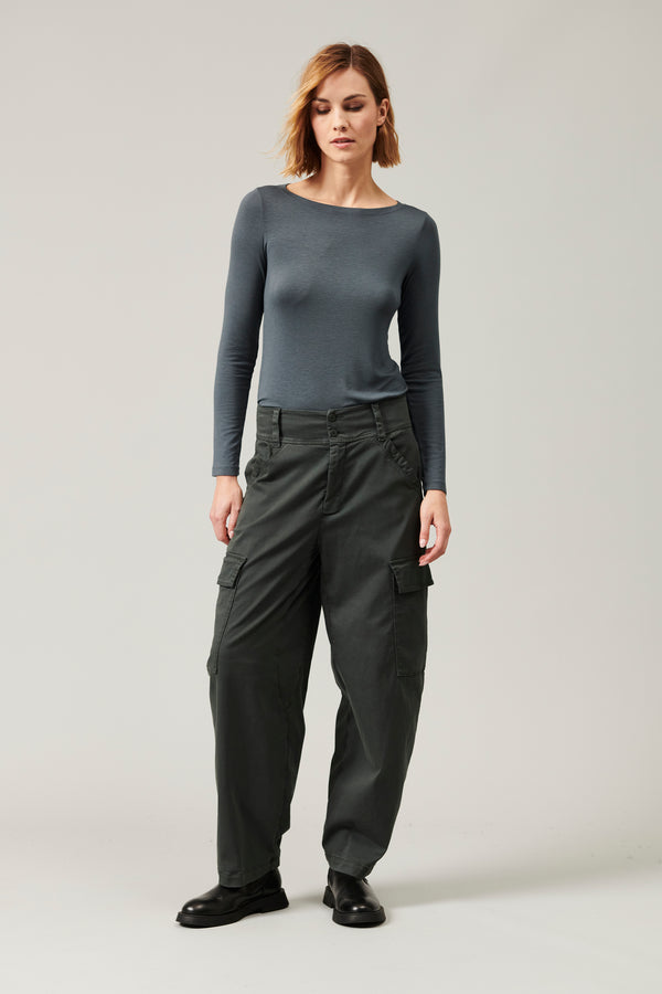 Cargo pant in stretch cotton satin | 1013.CFDTRYR276.24