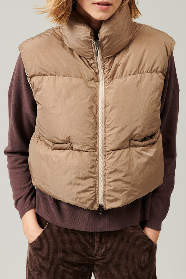 Vest padded with real goose down and lined in habotay silk | 1013.CFDTRYS280.22