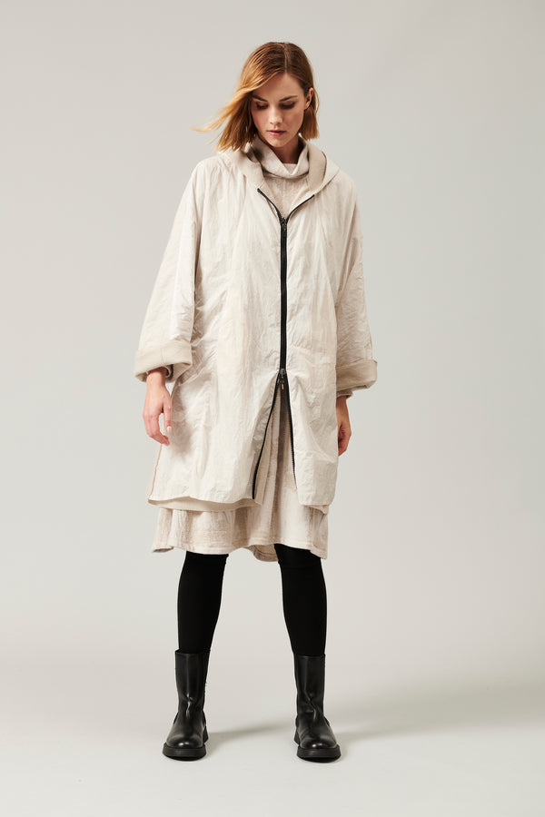 Oversize hooded cape in nylon lined in boiled wool | 1013.CFDTRYS284.21