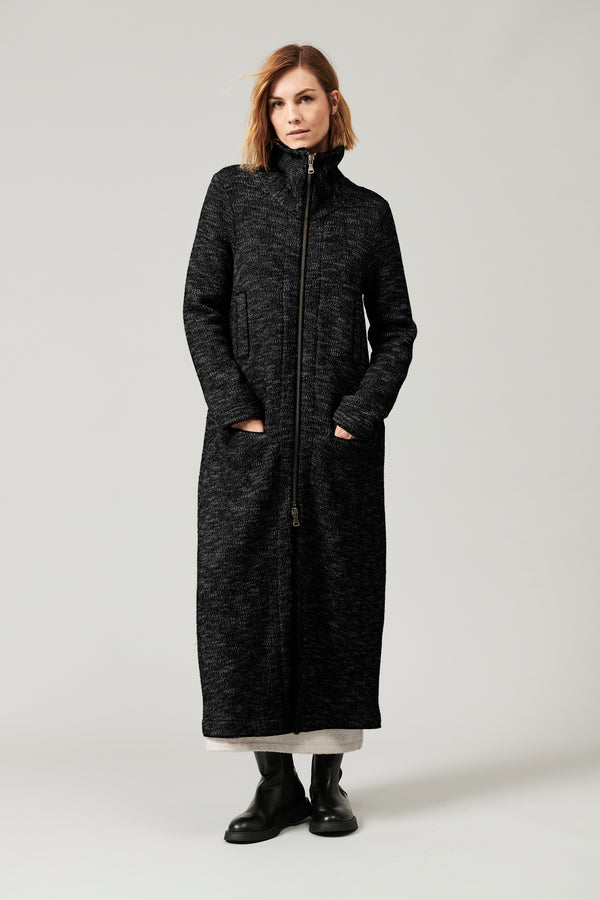 Wool-blend long knit coat with wide collar, patterned outside and plain inside | 1013.CFDTRYY341.10