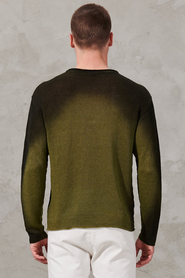 Langarm-shirt im regular fit aus baumwolle und leinen mit manuell erzeugtem spray-design | 1011.CFUTRW12470H.U308