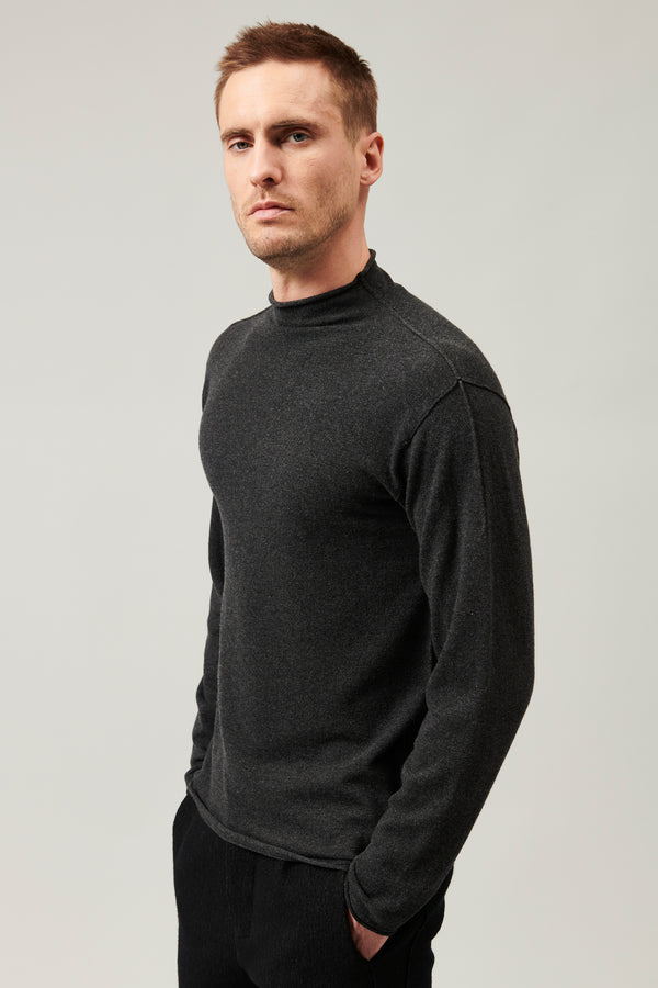 Pullover im loose fit mit trichterkragen aus schurwolle | 1013.CFUTRY12473.U12