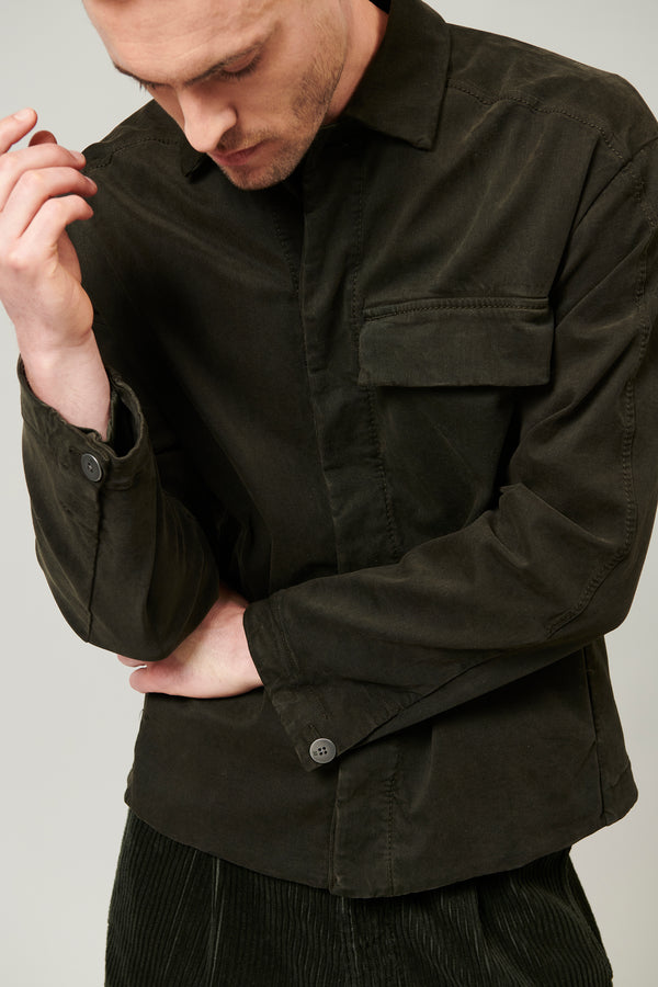 Buttoned opening overshirt in tencell and stretch modal and chest pocket with flap | 1013.CFUTRYB114.U04