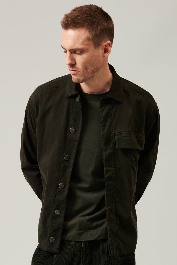 Buttoned opening overshirt in tencell and stretch modal and chest pocket with flap | 1013.CFUTRYB114.U04