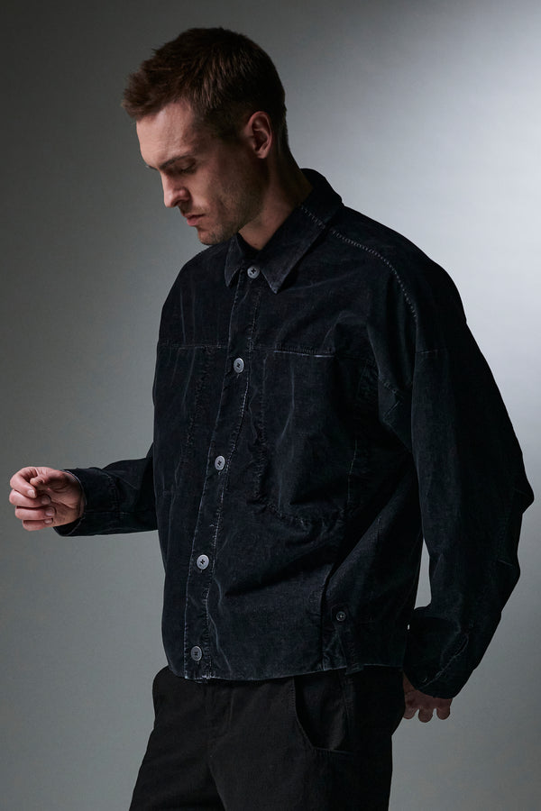 Fade oversize trucker jacket in thousand-lines striped velvet stretch cotton with ergonomic sleeves | 1013.CFUTRYC125O.U210