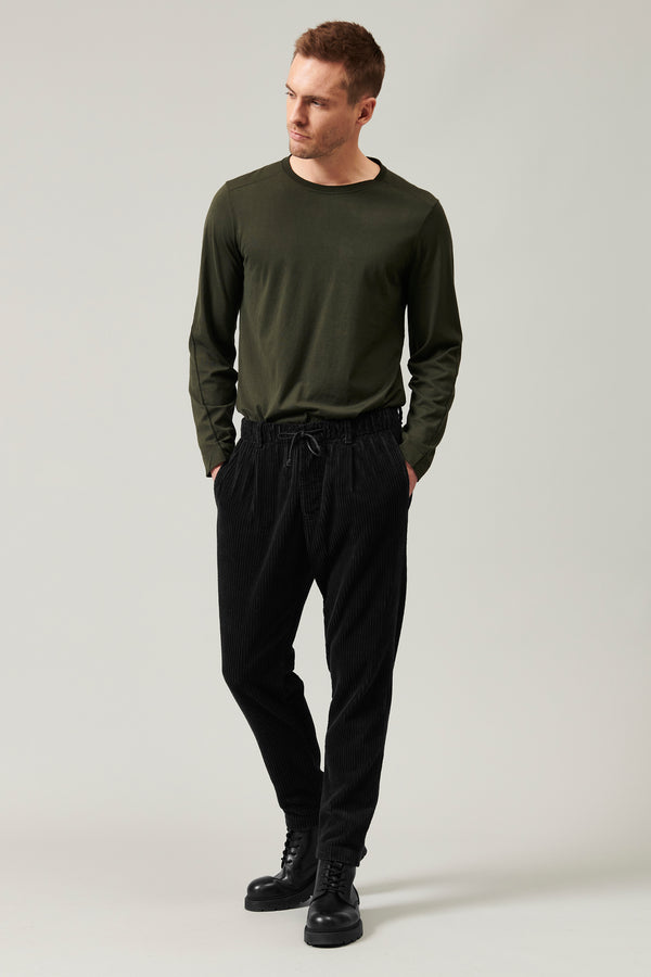 Loose-fit jogging trousers in cotton-blend corduroy. elastic waistband with drawstring | 1013.CFUTRYD130.U10