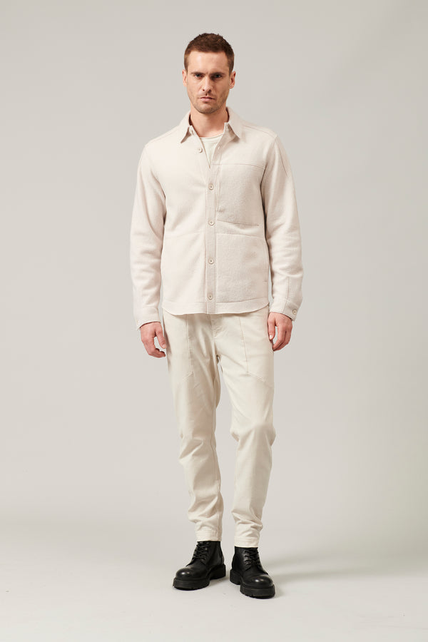 Raw cut boiled wool regular overshirt. buttoned opening, zipped chest pocket | 1013.CFUTRYK203.U01