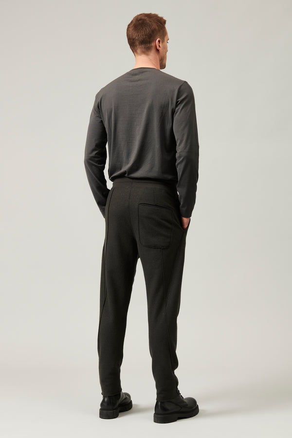 Raw cut boiled wool loose-fit jogging pant | 1013.CFUTRYK205.U04