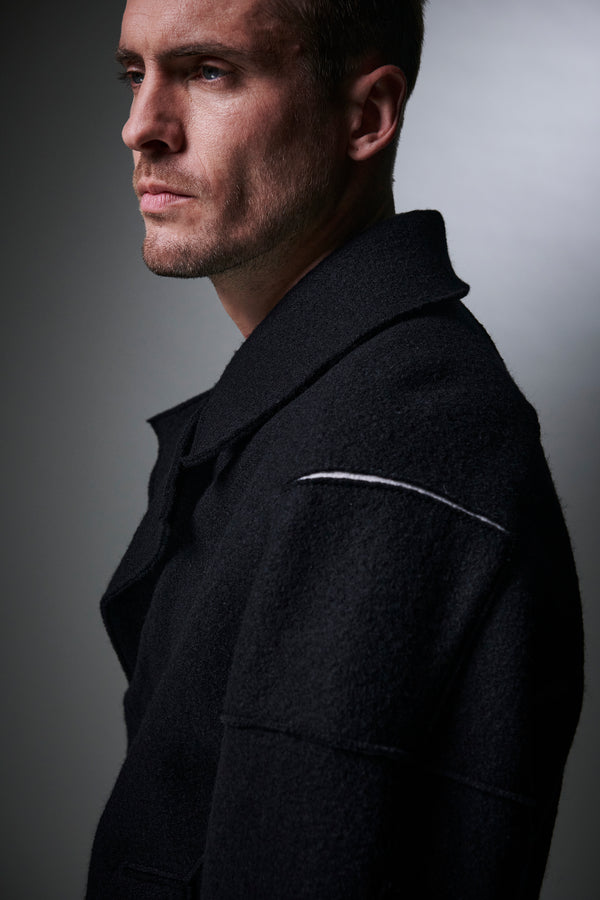 Raw cut boiled wool oversized peacoat. front and sleeves contrasting stitching | 1013.CFUTRYL215.U10